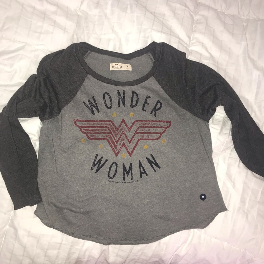 Final price Drop “Wonder Woman” cropped tee..
